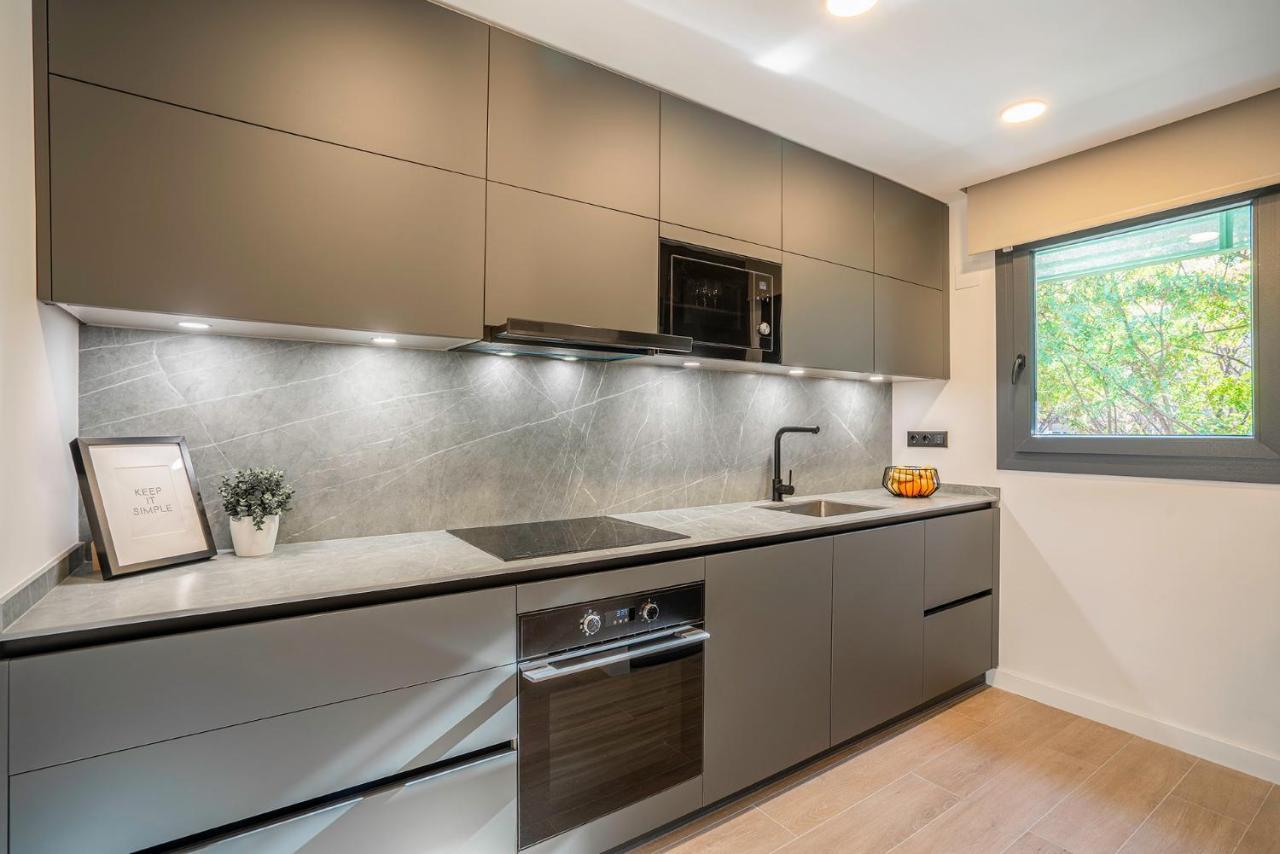 Apartsnoubcn Equador Les Corts Barcelona Exterior foto