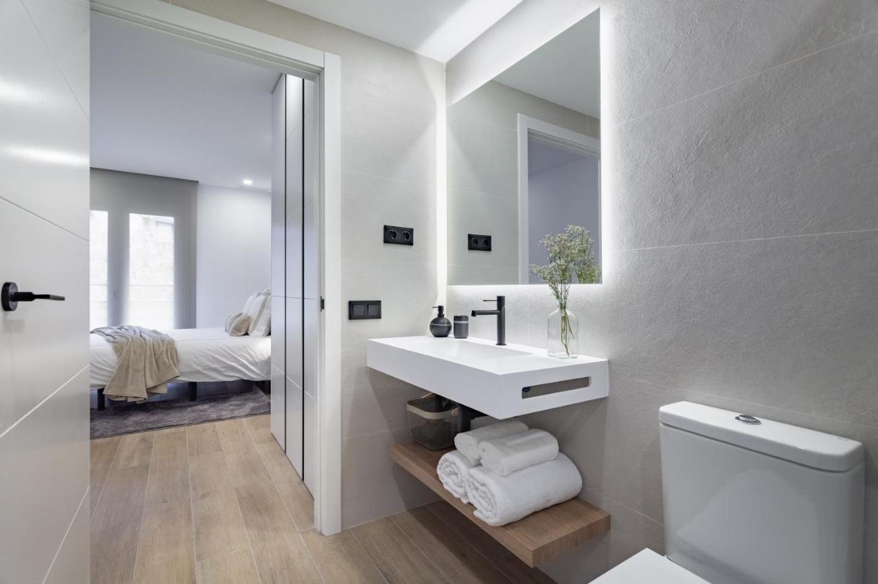 Apartsnoubcn Equador Les Corts Barcelona Exterior foto
