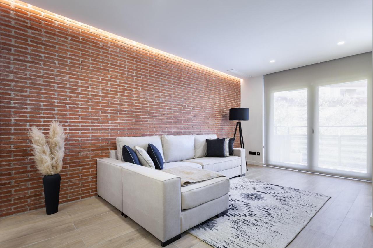 Apartsnoubcn Equador Les Corts Barcelona Exterior foto